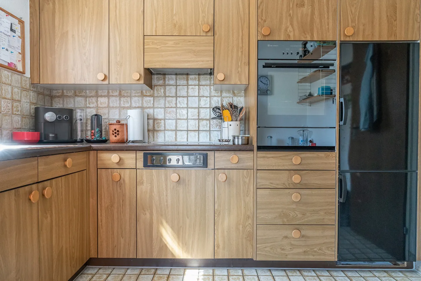 Geräumige Wohnung mit Balkonen - Foto 9 von 20