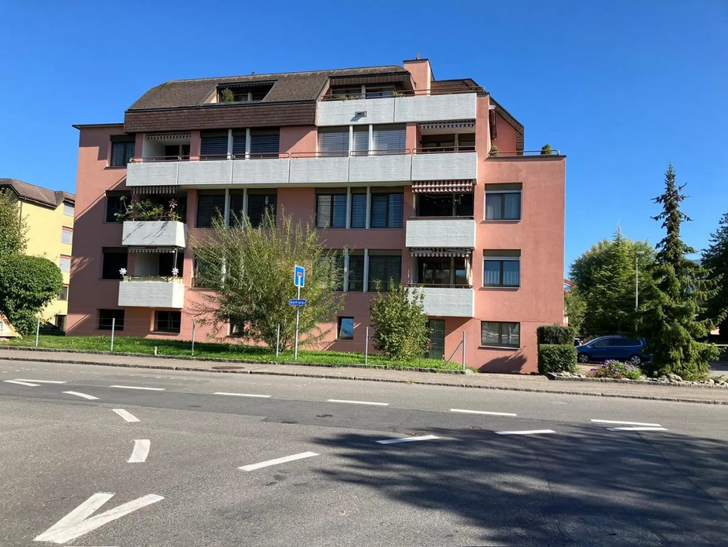 Geräumige Wohnung mit Balkonen - Foto 18 von 20