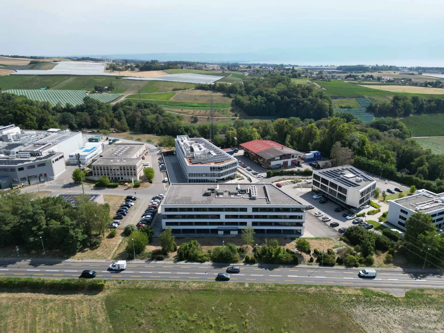 LAKE CENTRE - Eine Erdgeschossfläche bereit für Ihre Lebensmittelproduktion - Foto 1 von 11