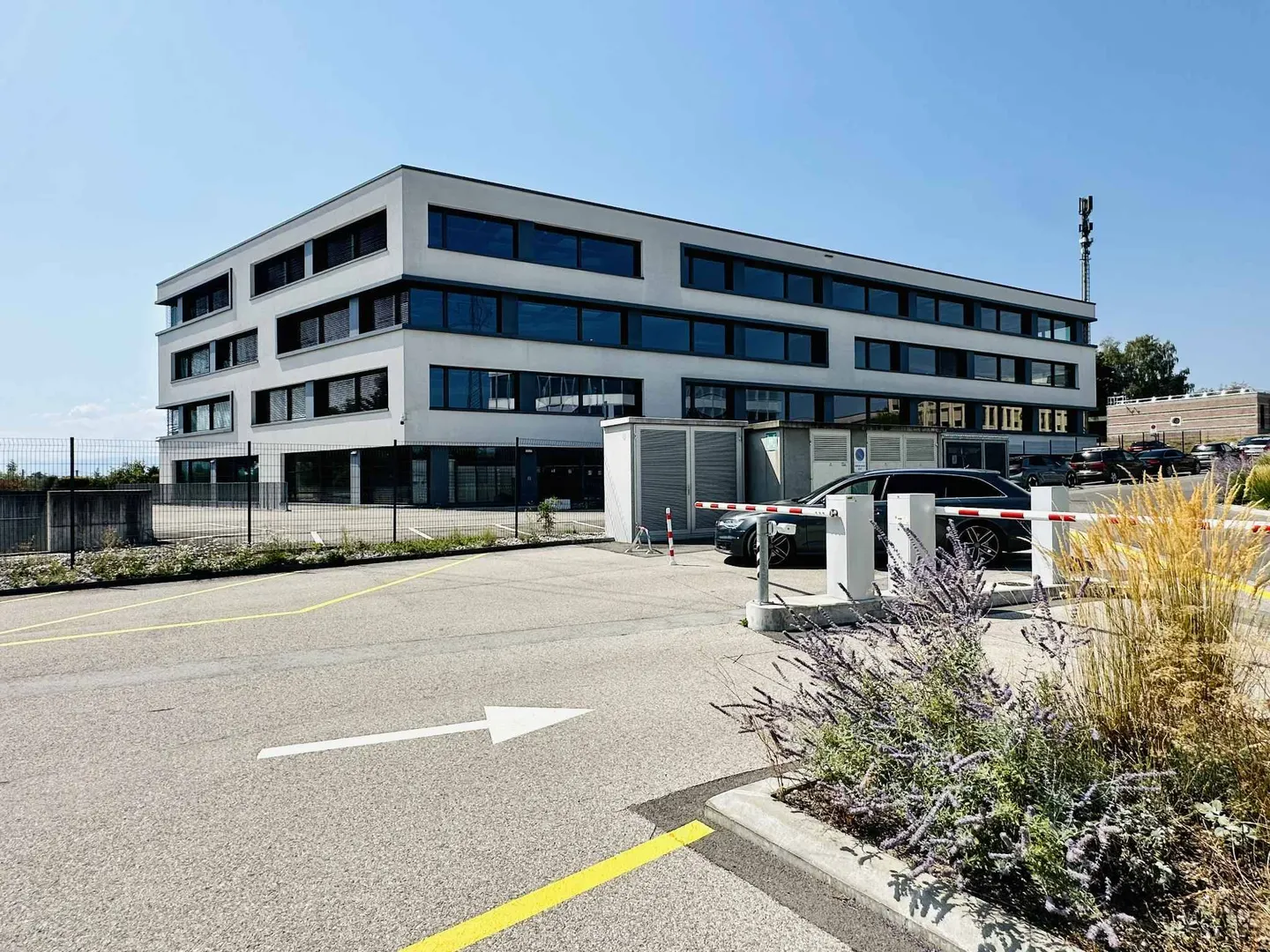 LAKE CENTRE - Eine Erdgeschossfläche bereit für Ihre Lebensmittelproduktion - Foto 2 von 11