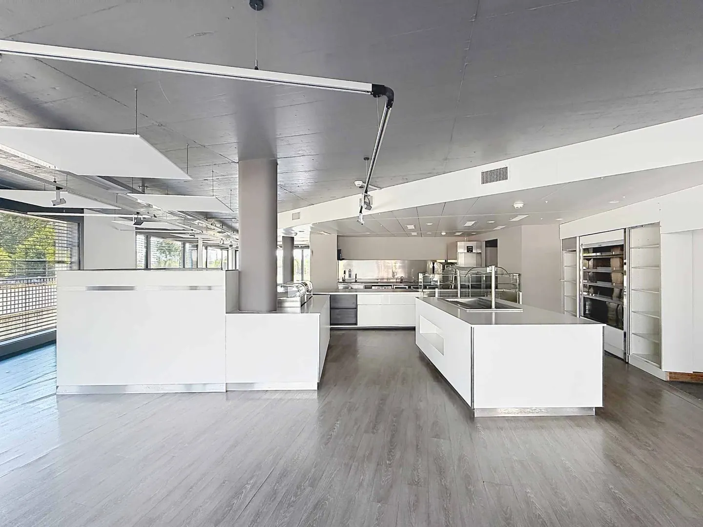 LAKE CENTRE - Eine Erdgeschossfläche bereit für Ihre Lebensmittelproduktion - Foto 6 von 11