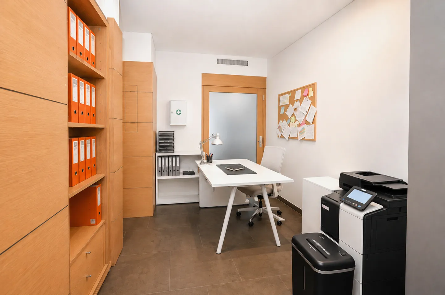 Representative Offices with Lake View and Parking Space in the Heart of Lugano - Photo 12 of 15