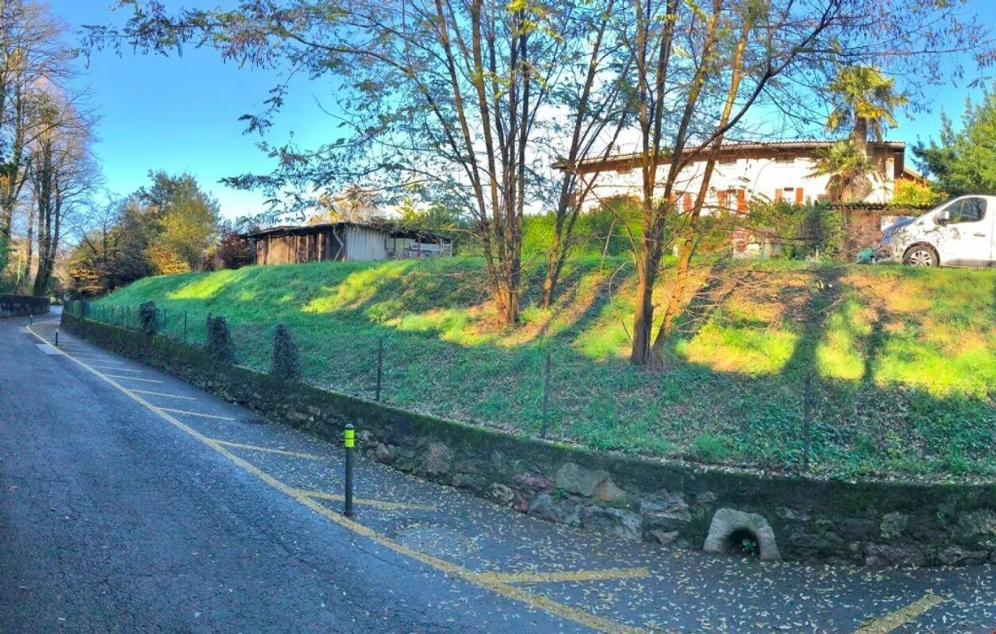 Terrain constructible de 1'277 m² au centre du village - Photo 7 sur 7