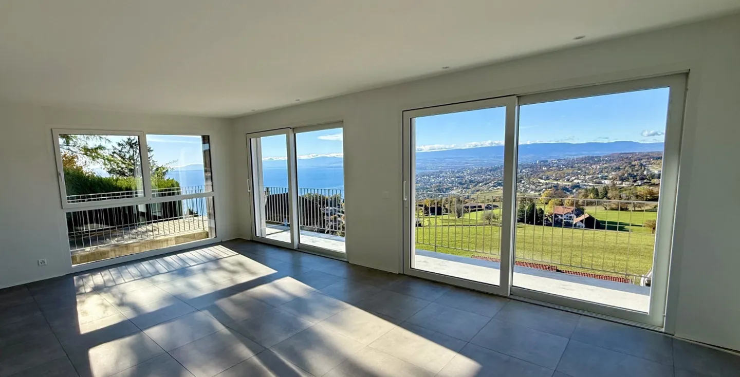 Zeitgenössisches Haus 2022 mit außergewöhnlichem Panorama - Foto 2 von 13