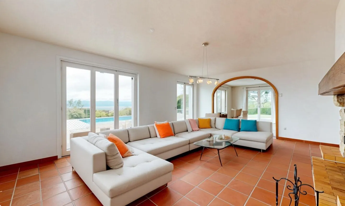 Villa somptueuse avec vue sur le lac - Photo 2 sur 13