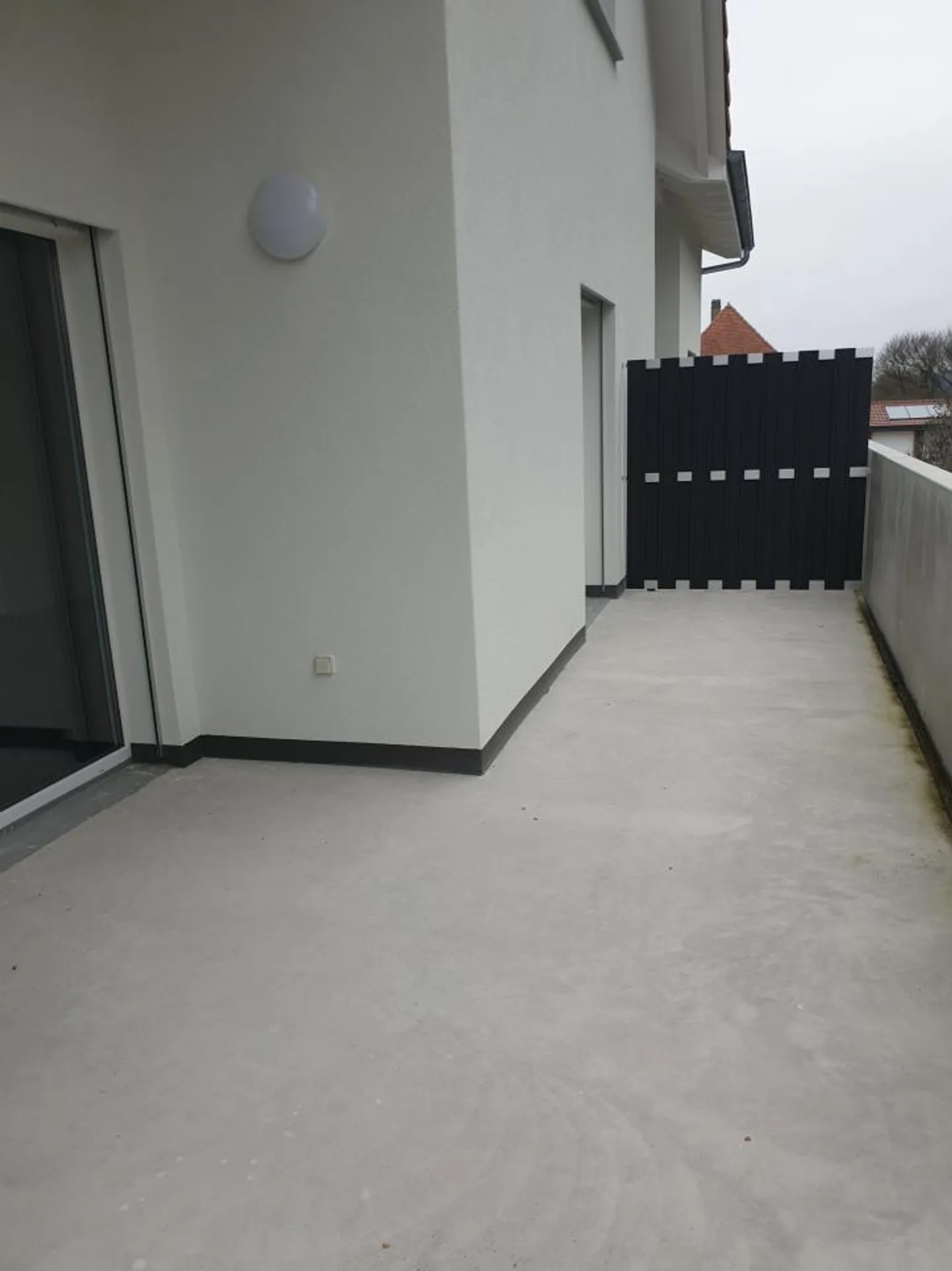 Ampio appartamento di 4.5 stanze con balcone - Foto 8 di 10