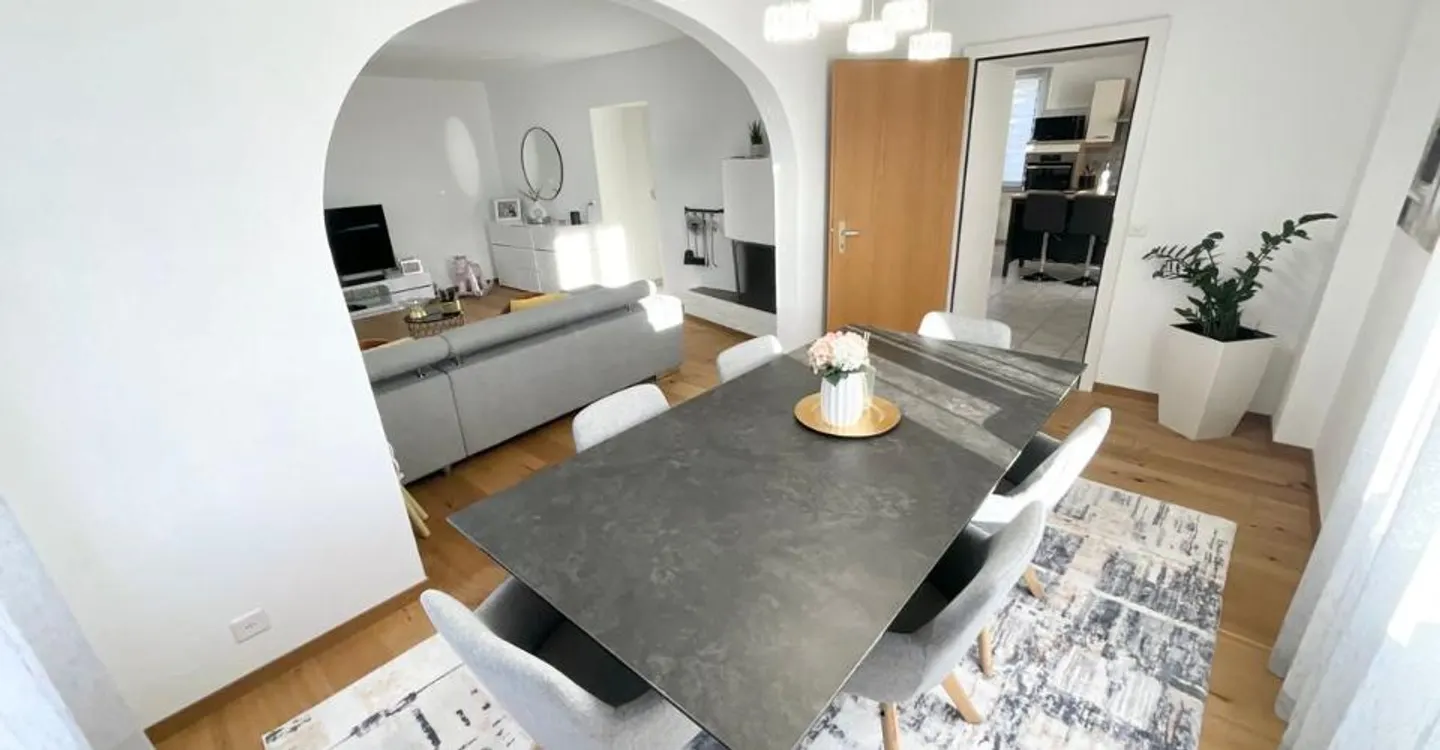 Appartement Duplex Spacieux - Photo 3 sur 11
