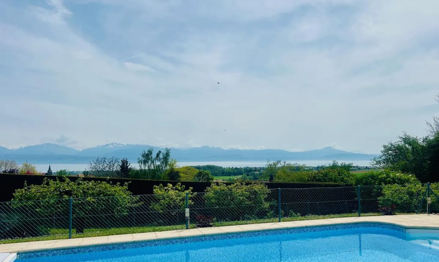 Villa somptueuse avec vue sur le lac - Photo 9 sur 13