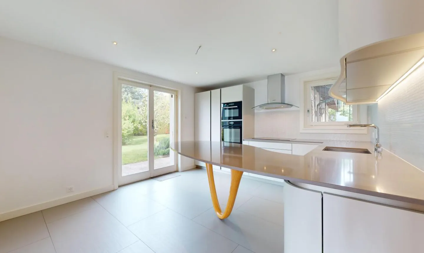 Villa somptueuse avec vue sur le lac - Photo 7 sur 13