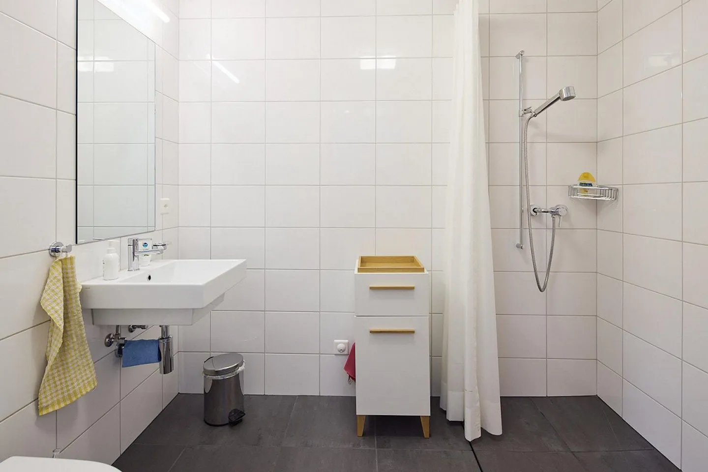 La casa residenziale un po' diversa a Dinhard - 6,5 stanze, a schiera - Foto 9 di 29