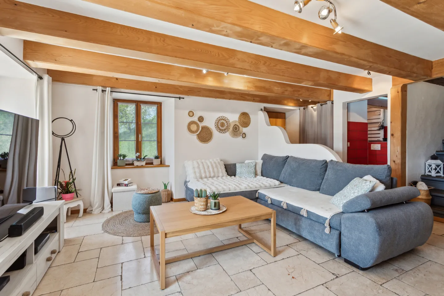 House with 2 apartments and view of the Moléson and the green surroundings - Photo 5 of 10