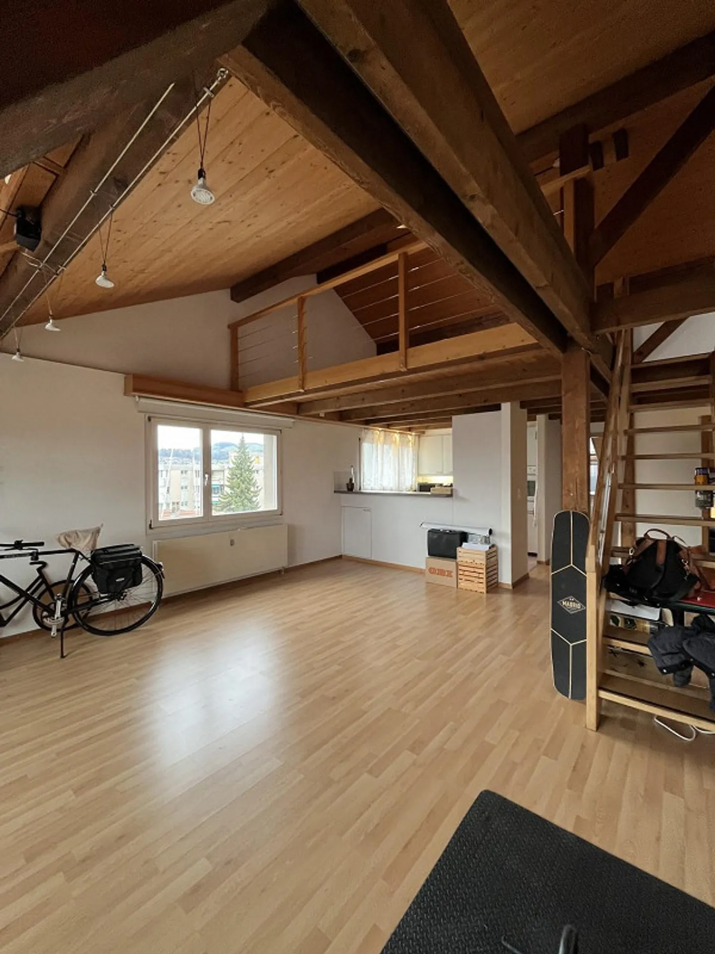 Beautiful 3.5 gallery apartment for rent near Thun - Photo 3 of 12