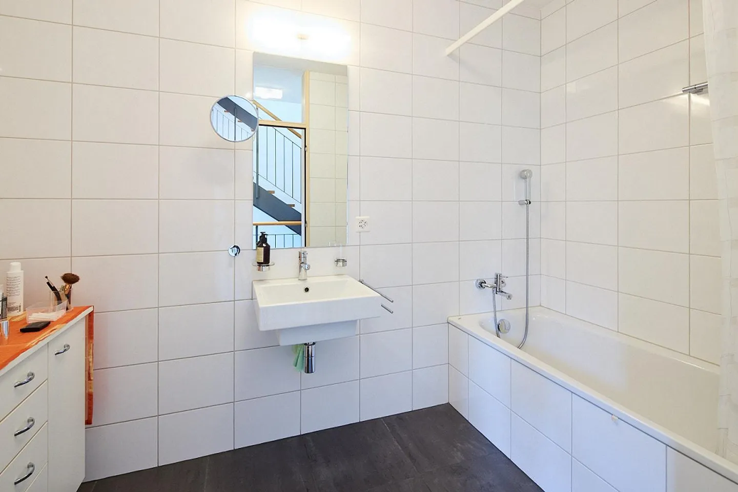 La casa residenziale un po' diversa a Dinhard - 6,5 stanze, a schiera - Foto 16 di 29