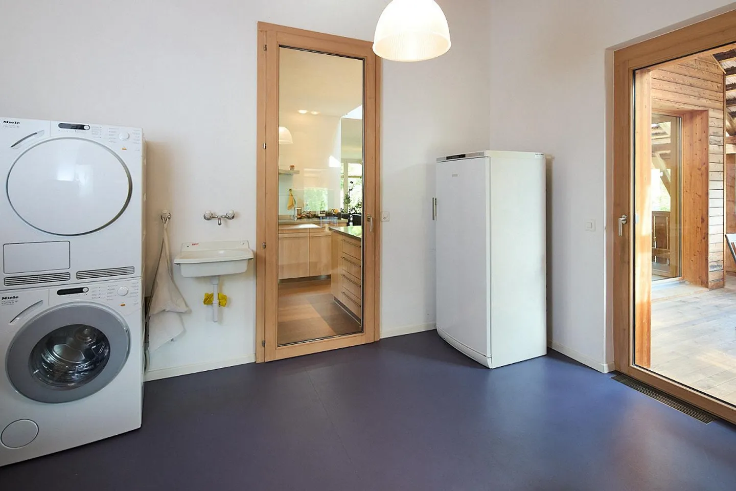 La casa residenziale un po' diversa a Dinhard - 6,5 stanze, a schiera - Foto 17 di 29