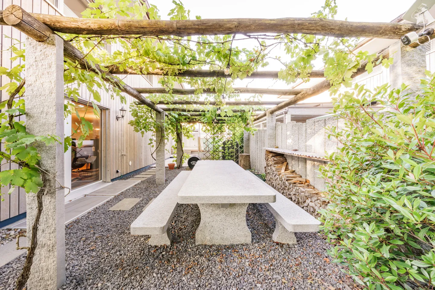 Maison individuelle élégante avec paradis de jardin et durabilité - Photo 13 sur 14