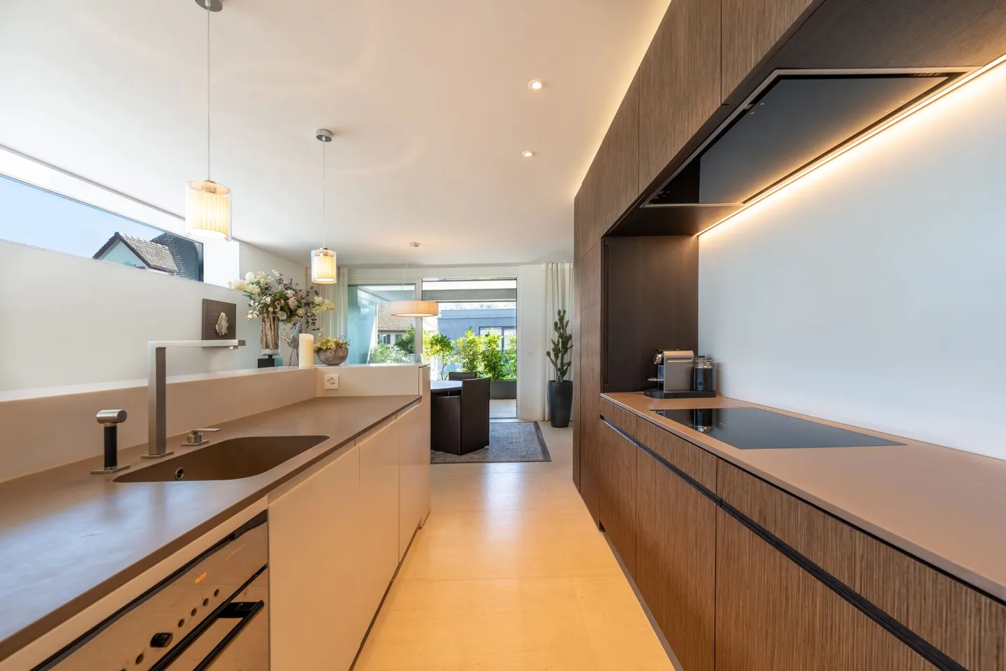 24-299 Penthouse Apartment in Unique Location at the Marina - Photo 6 of 31