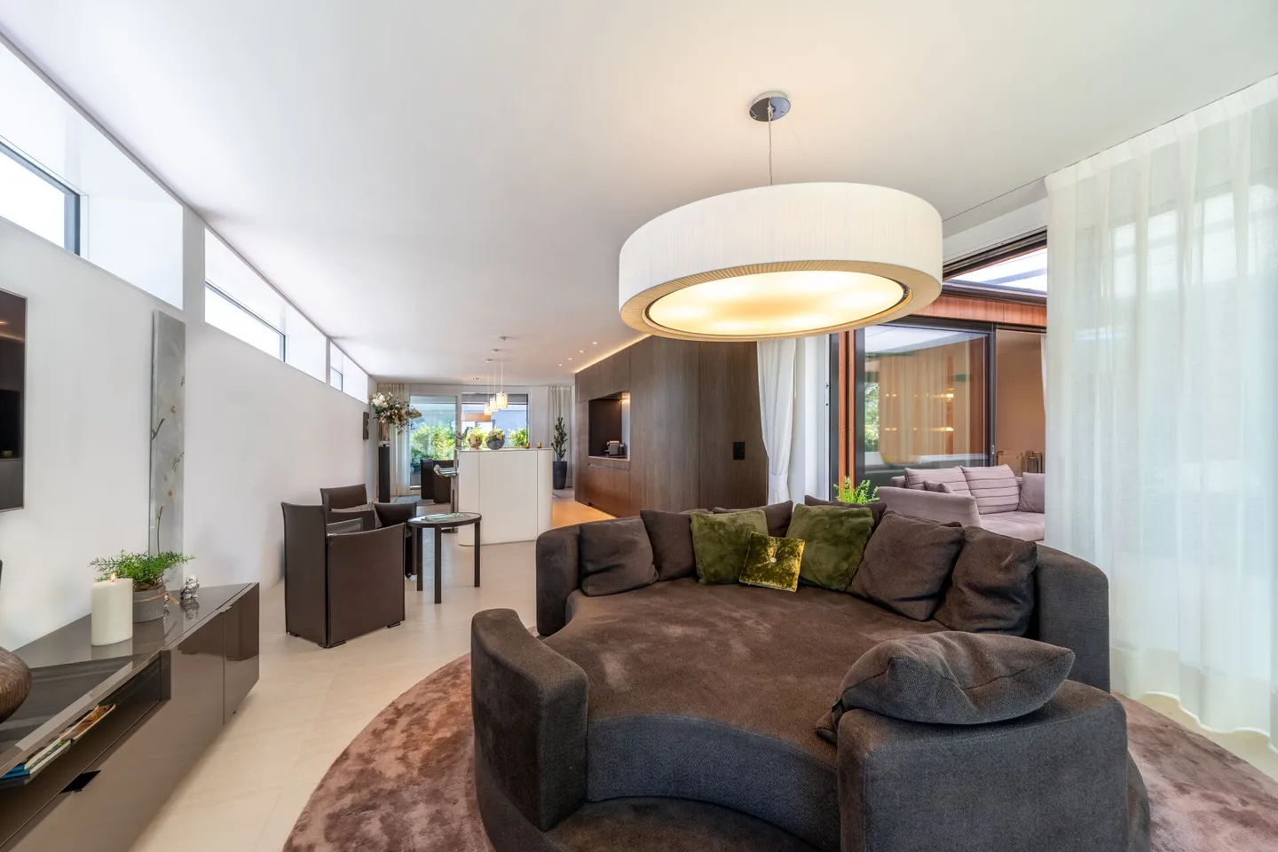 24-299 Penthouse Apartment in Unique Location at the Marina - Photo 11 of 31