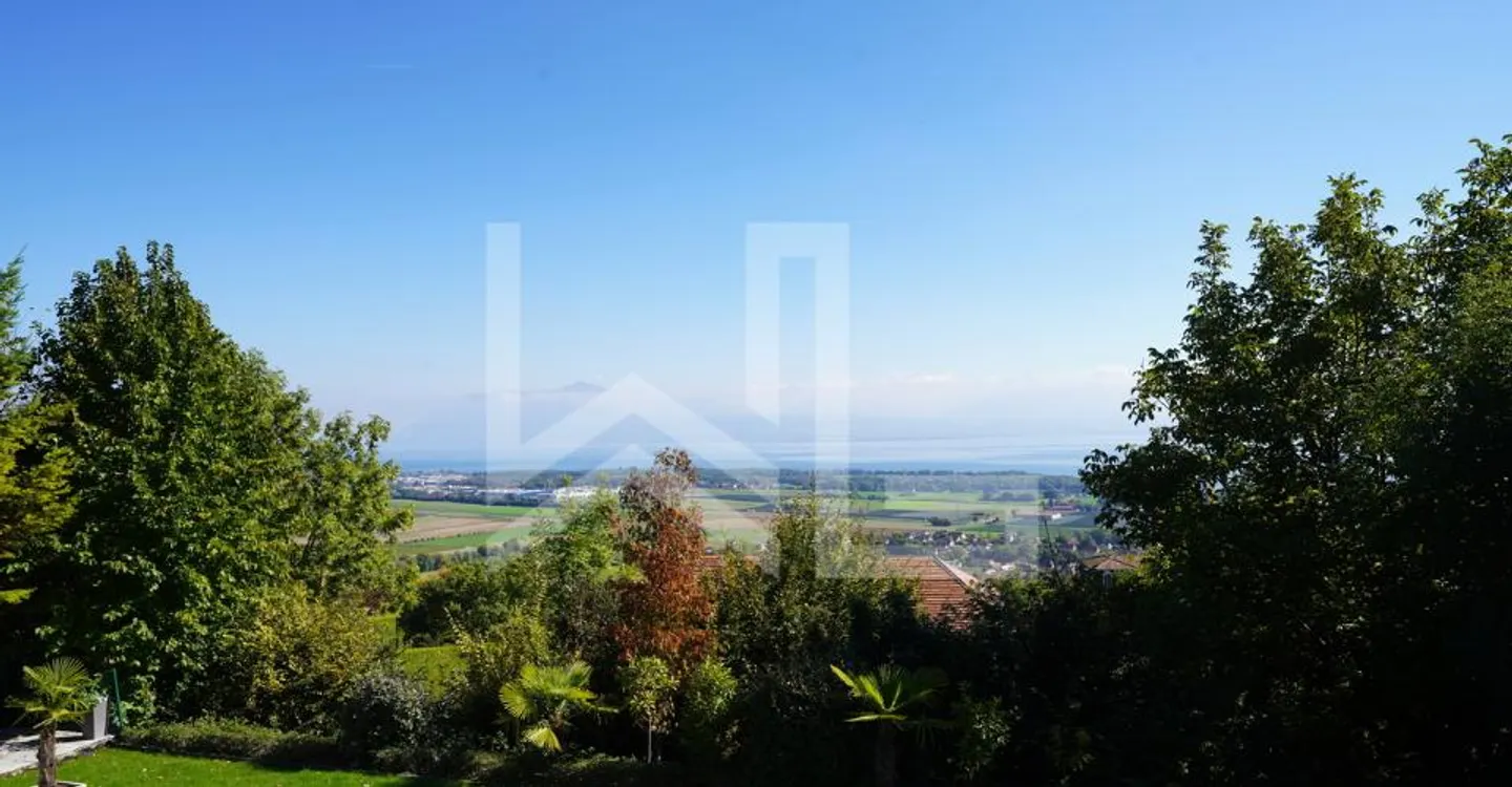 Charming property with a view - quiet area - Photo 2 of 10