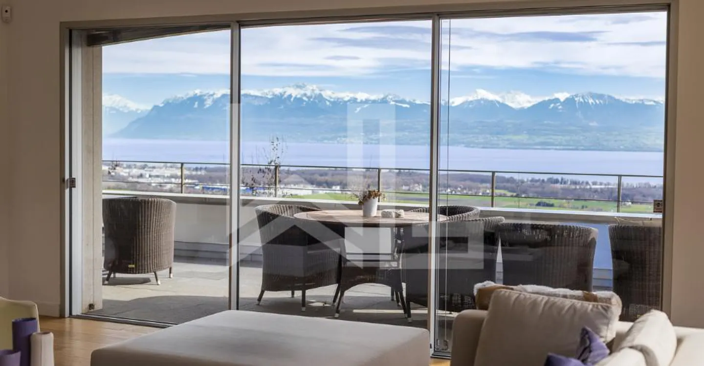 Charming property with a view - quiet area - Photo 3 of 10