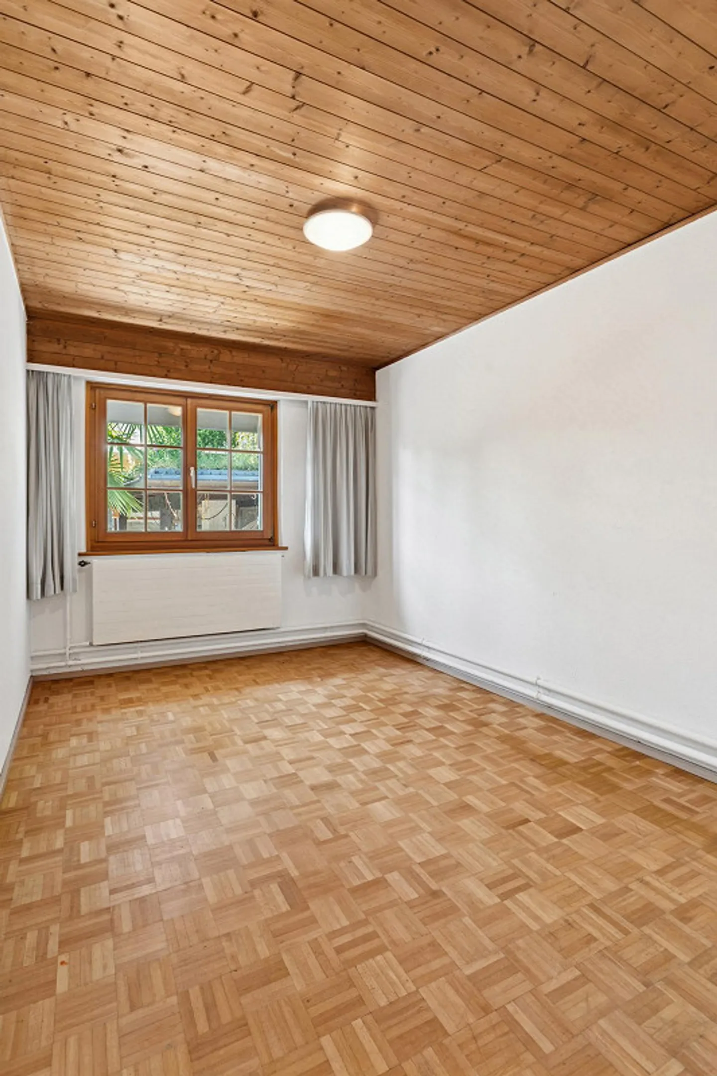 Geschichtsträchtiger Charme im Herzen Stäfas - Foto 3 von 4