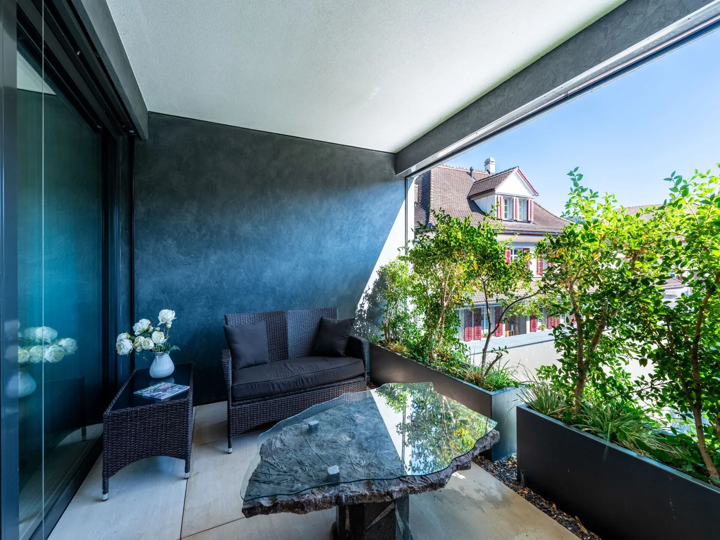 24-299 Penthouse Apartment in Unique Location at the Marina - Photo 26 of 31