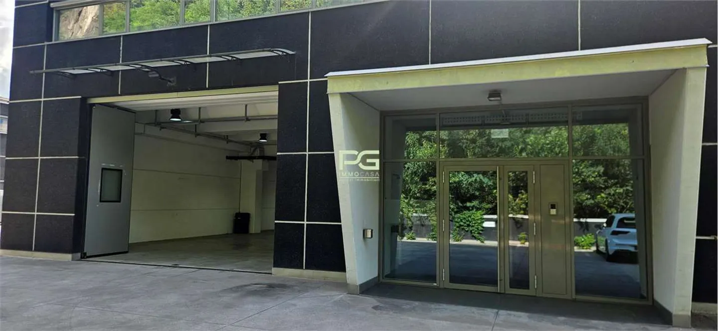 Vente de locaux commerciaux - Photo 2 sur 7