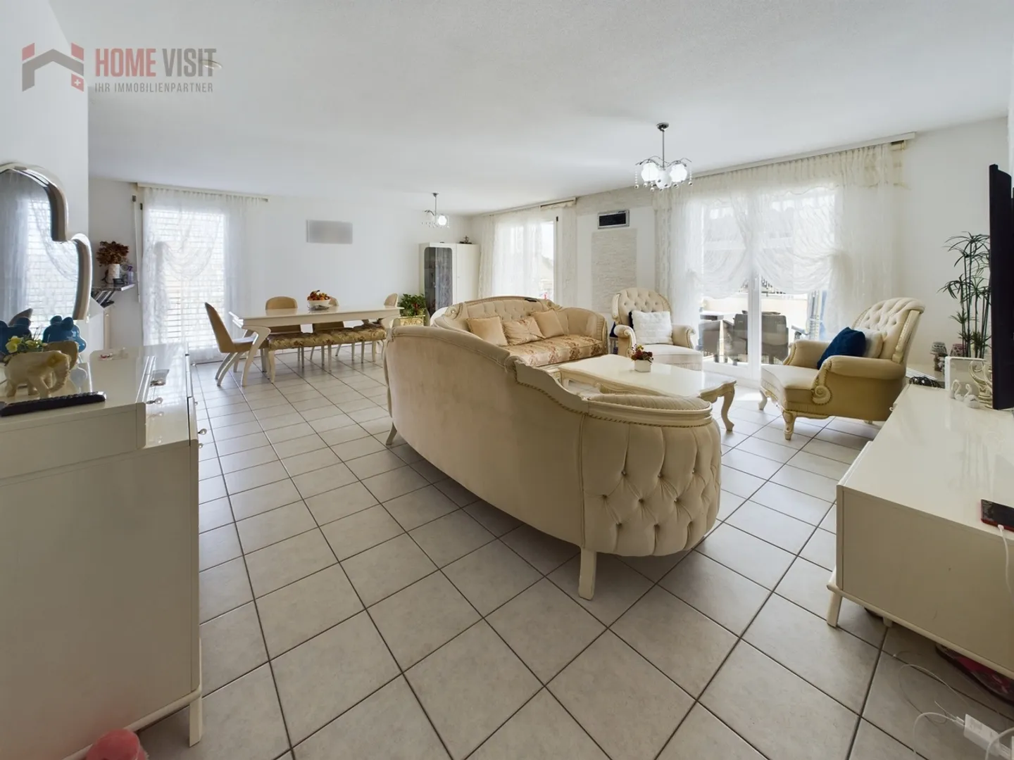 Plus d'espace pour le bonheur familial - Appartement de rêve de 5,5 pièces à Obergösgen - Photo 1 sur 13