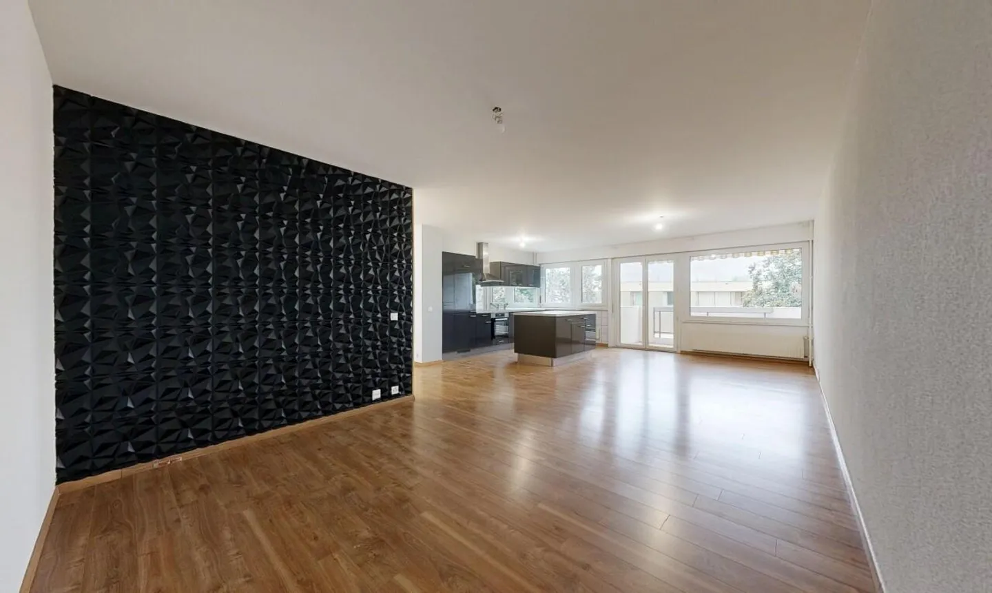 Spazioso appartamento 3,5 locali - posizione ideale - Foto 2 di 10