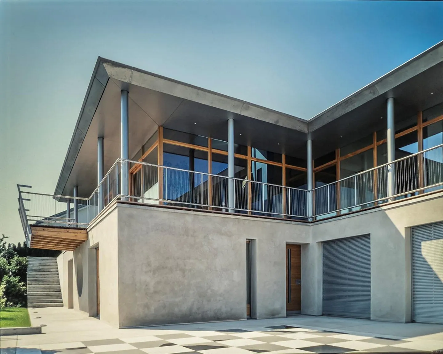 Architekturtraum im Einklang mit der Natur - Foto 1 von 5