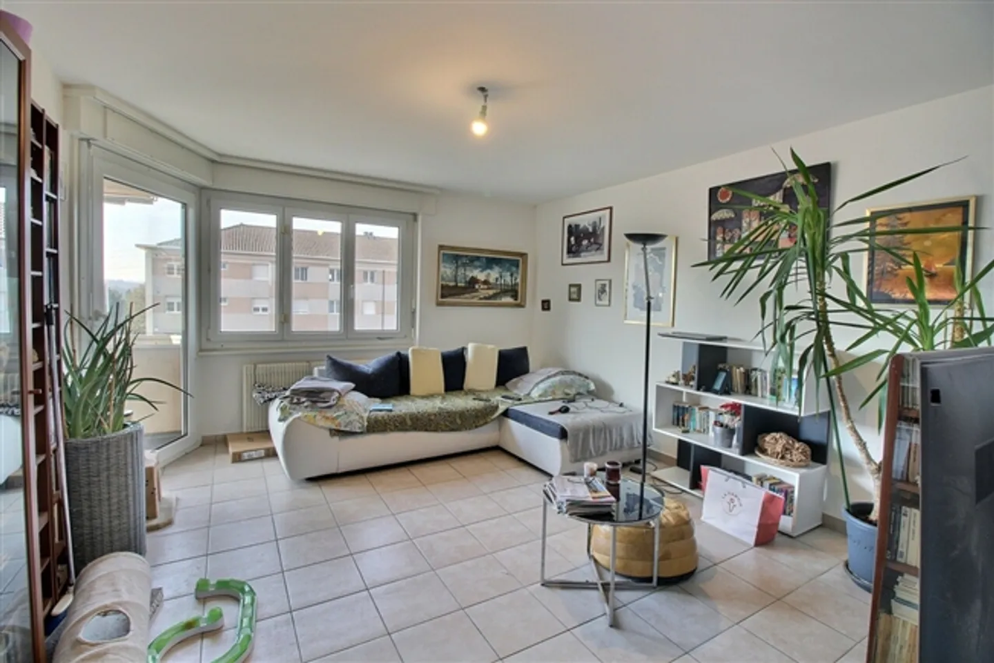 Bel appartement lumineux et bien situé - Photo 1 sur 6