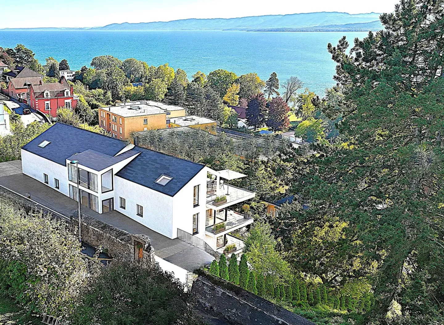 Luxuswohnungen mit Seeblick - Foto 3 von 12