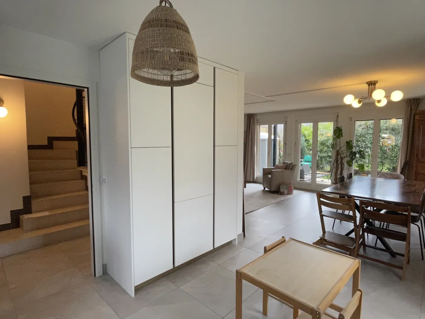 Ampia Casa Familiare con Giardino - Foto 5 di 10