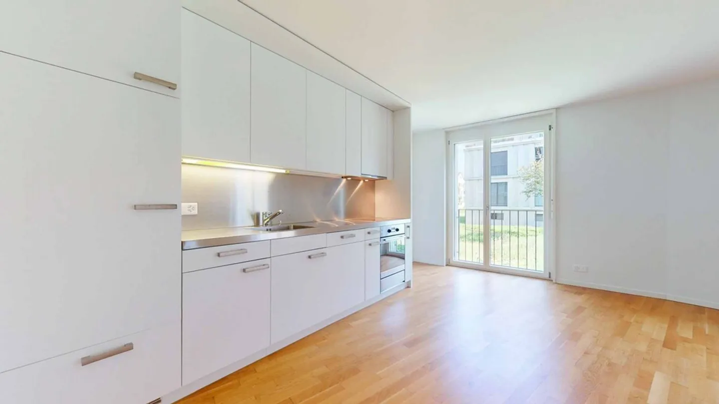 Modern Loft Apartment in Zurich - Photo 3 of 9