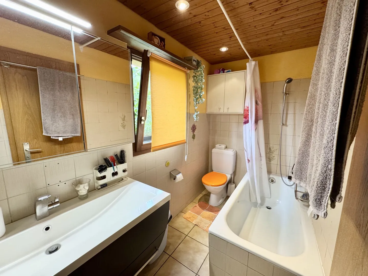Incantevole casa unifamiliare in posizione tranquilla – Il rifugio perfetto per famiglie nella natura - Foto 9 di 13