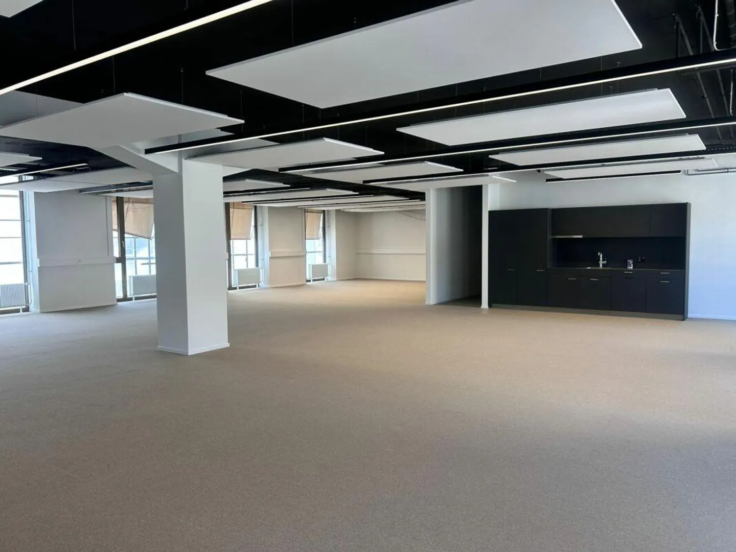 Prêt pour votre succès – espace commercial moderne dans un emplacement de choix ! - Photo 8 sur 11