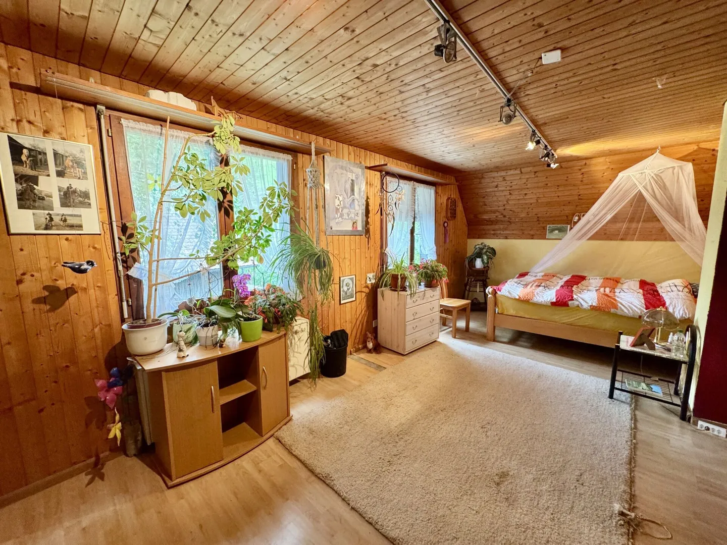 Incantevole casa unifamiliare in posizione tranquilla – Il rifugio perfetto per famiglie nella natura - Foto 10 di 13