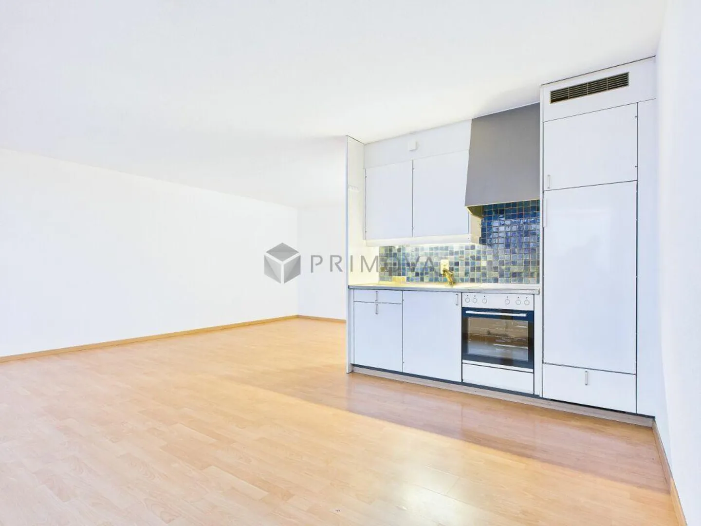 Urban View over Bern - Stylish Living on the 15th Floor - Photo 2 of 7