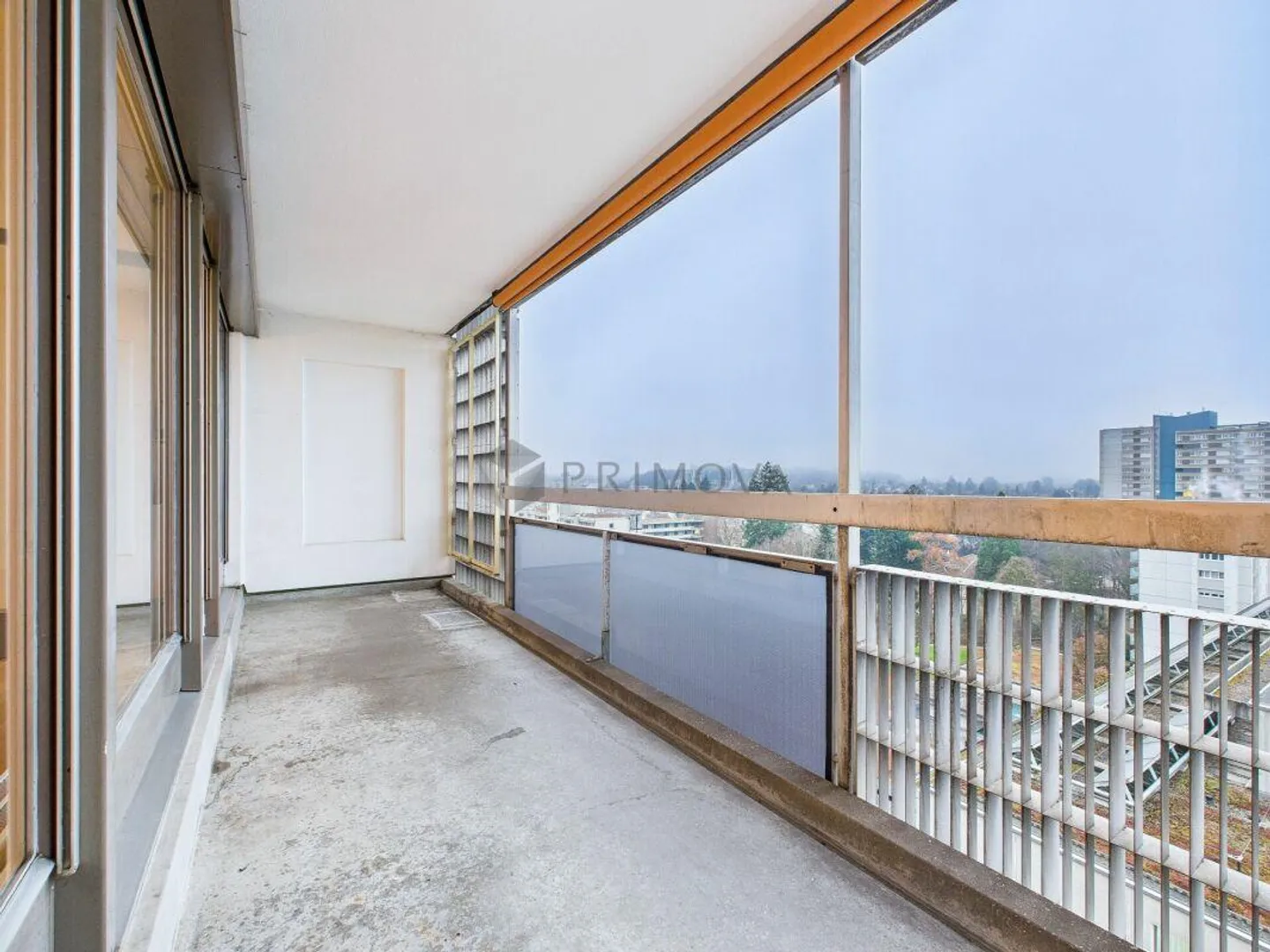 Urban View over Bern - Stylish Living on the 15th Floor - Photo 6 of 7