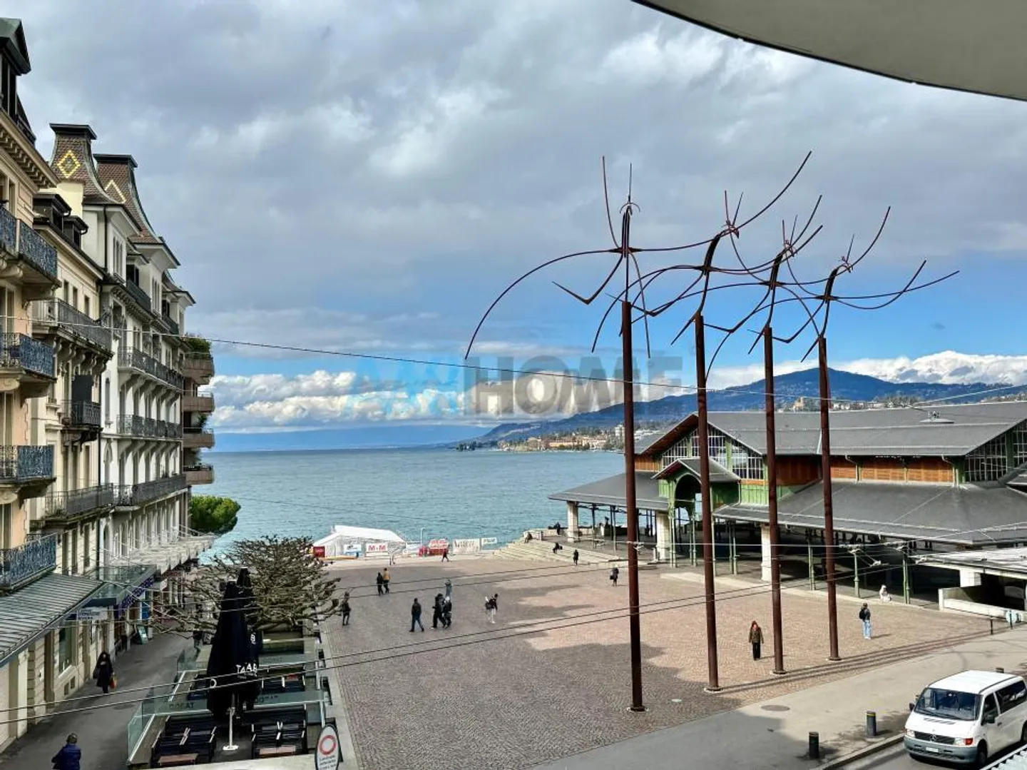 EXCLUSIVE in the center of Montreux, just steps from the lake - Photo 14 of 14