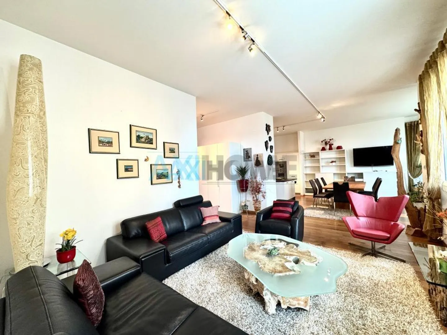 EXCLUSIVE in the center of Montreux, just steps from the lake - Photo 5 of 14