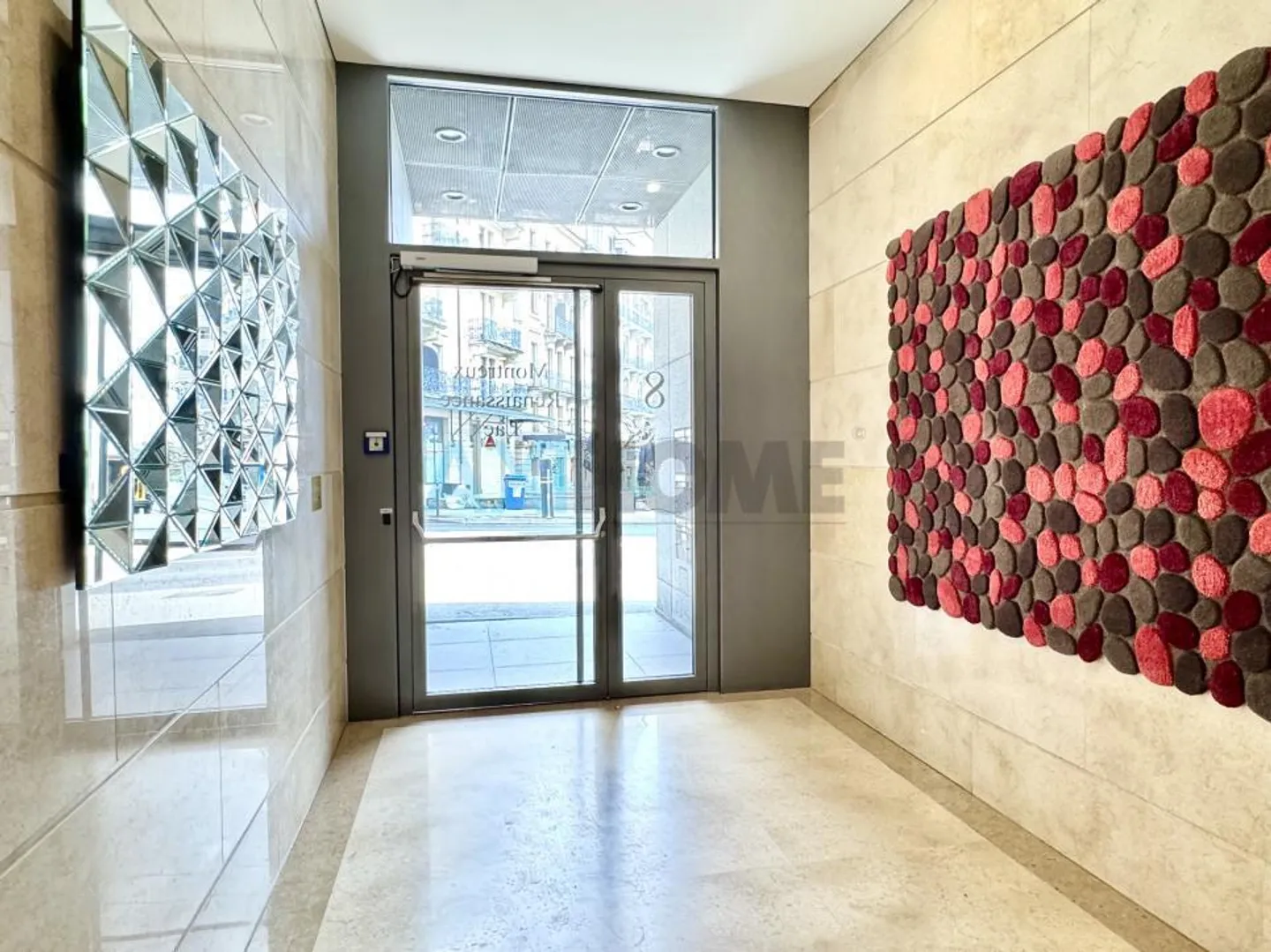 EXCLUSIVE in the center of Montreux, just steps from the lake - Photo 13 of 14