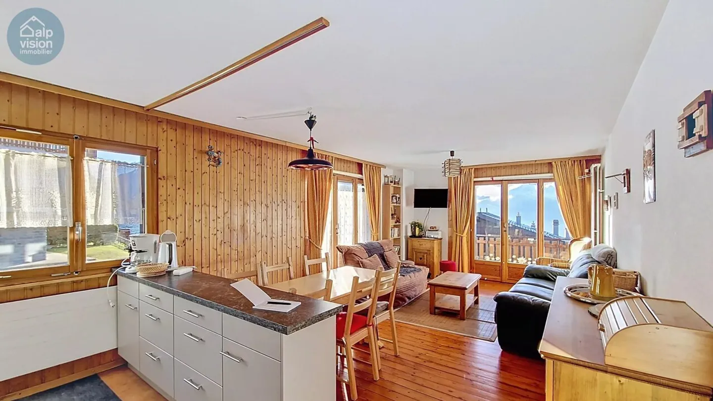 APPARTEMENT LUMINEUX DE 4,5 PIÈCES À VEYSONNAZ | PRÉVIEW EXCLUSIVE - Photo 2 sur 13