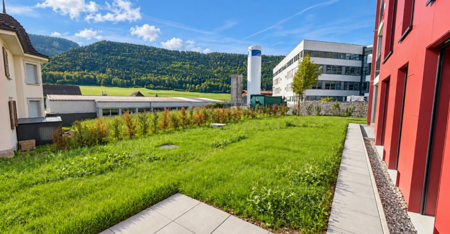 Villeret, wunderschöne 3,5-Zimmer-Wohnung mit privatem Garten und Garage - Foto 1 von 10