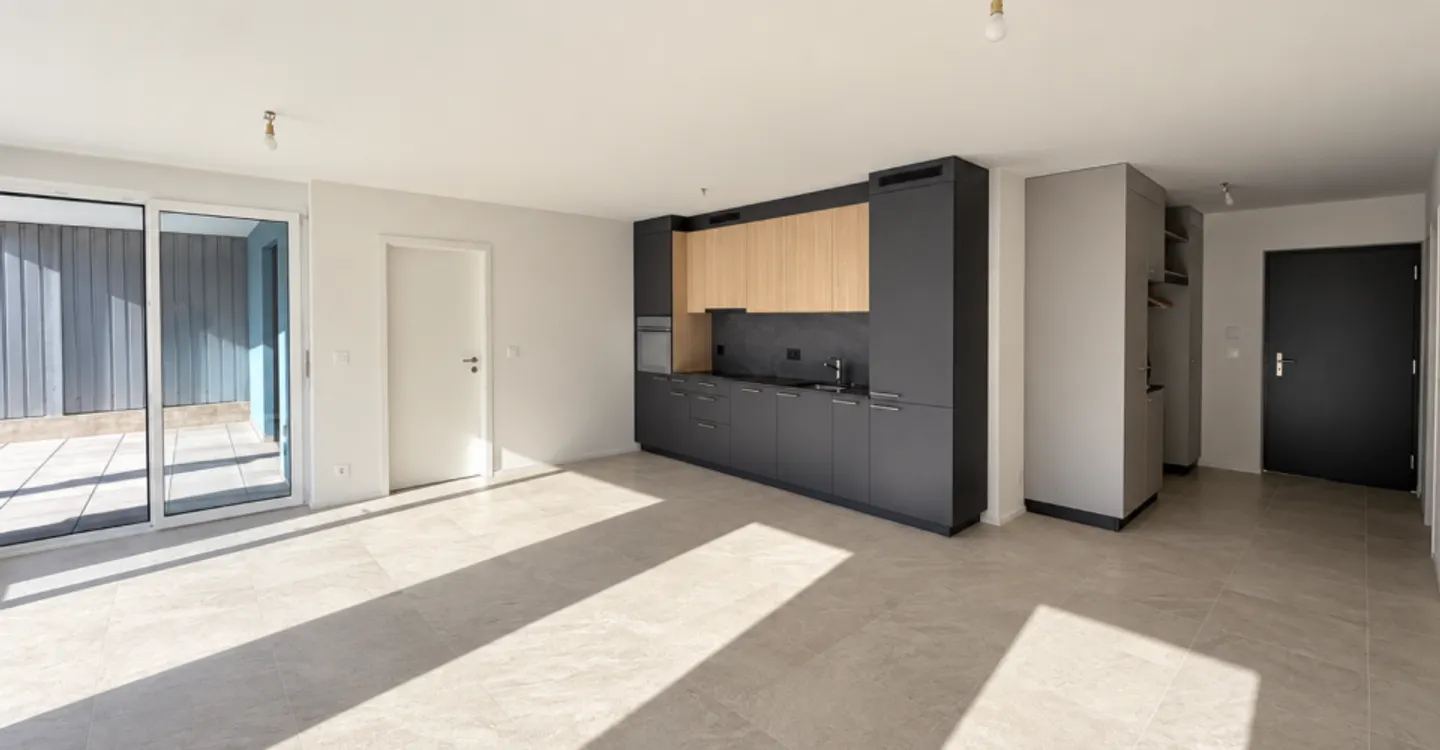 Villeret, wunderschöne 3,5-Zimmer-Wohnung mit privatem Garten und Garage - Foto 2 von 10