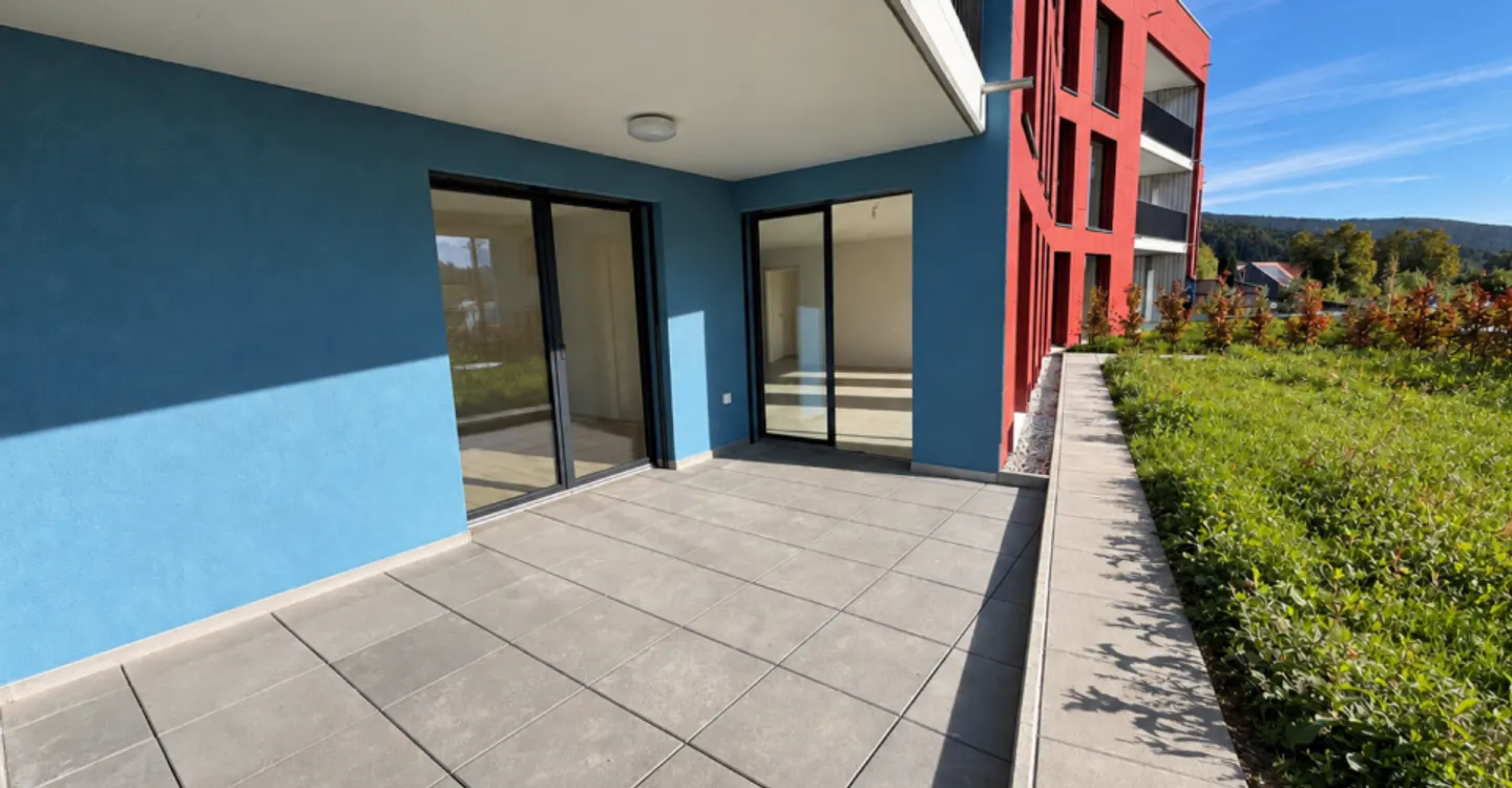 Villeret, wunderschöne 3,5-Zimmer-Wohnung mit privatem Garten und Garage - Foto 3 von 10