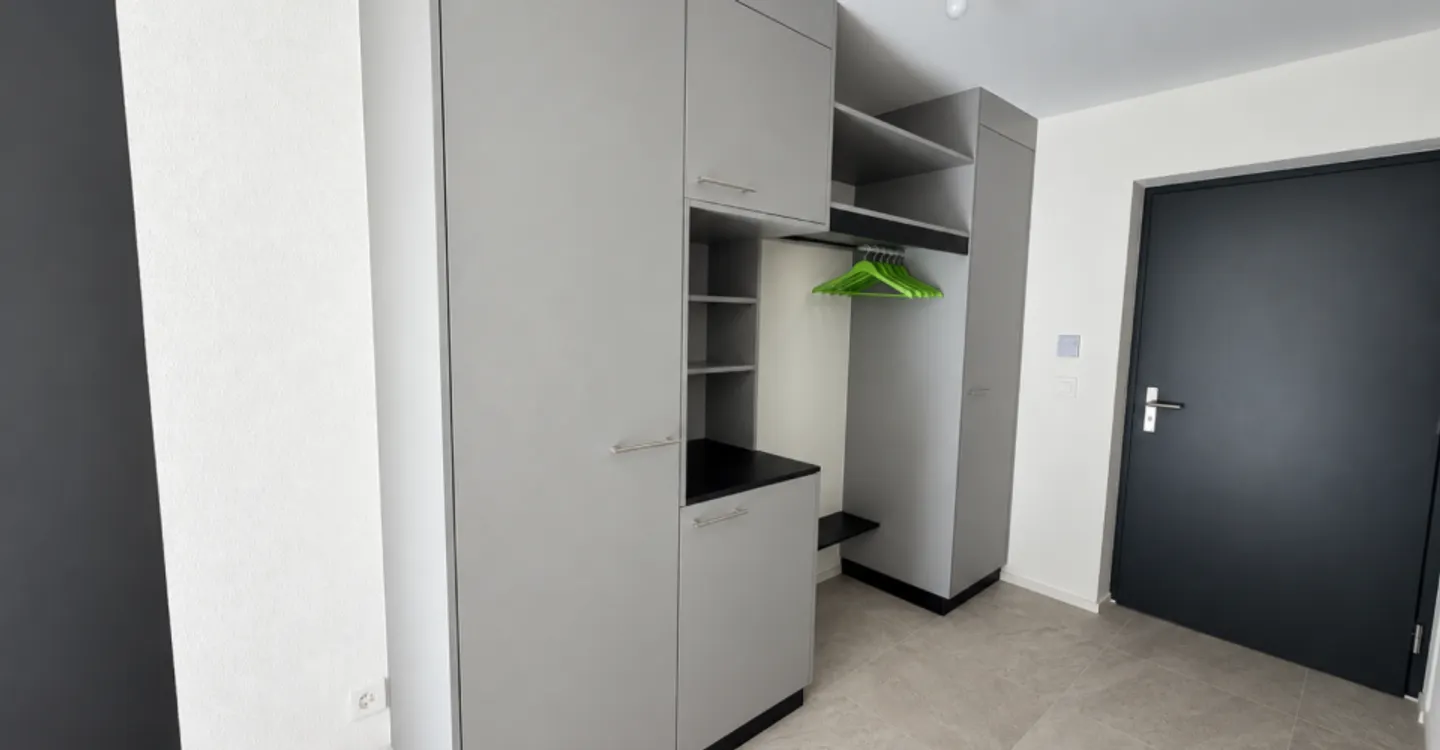 Villeret, wunderschöne 3,5-Zimmer-Wohnung mit privatem Garten und Garage - Foto 9 von 10