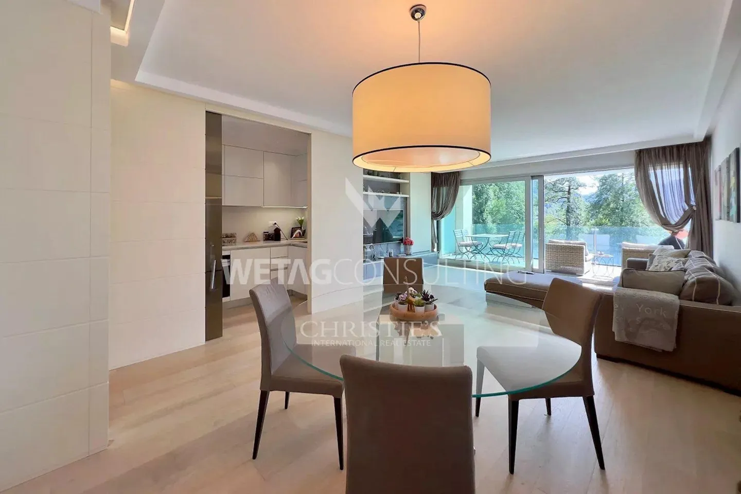 Modern apartment in Lugano-Muzzano just a stone's throw from Lake Lugano ... - Photo 2 of 12