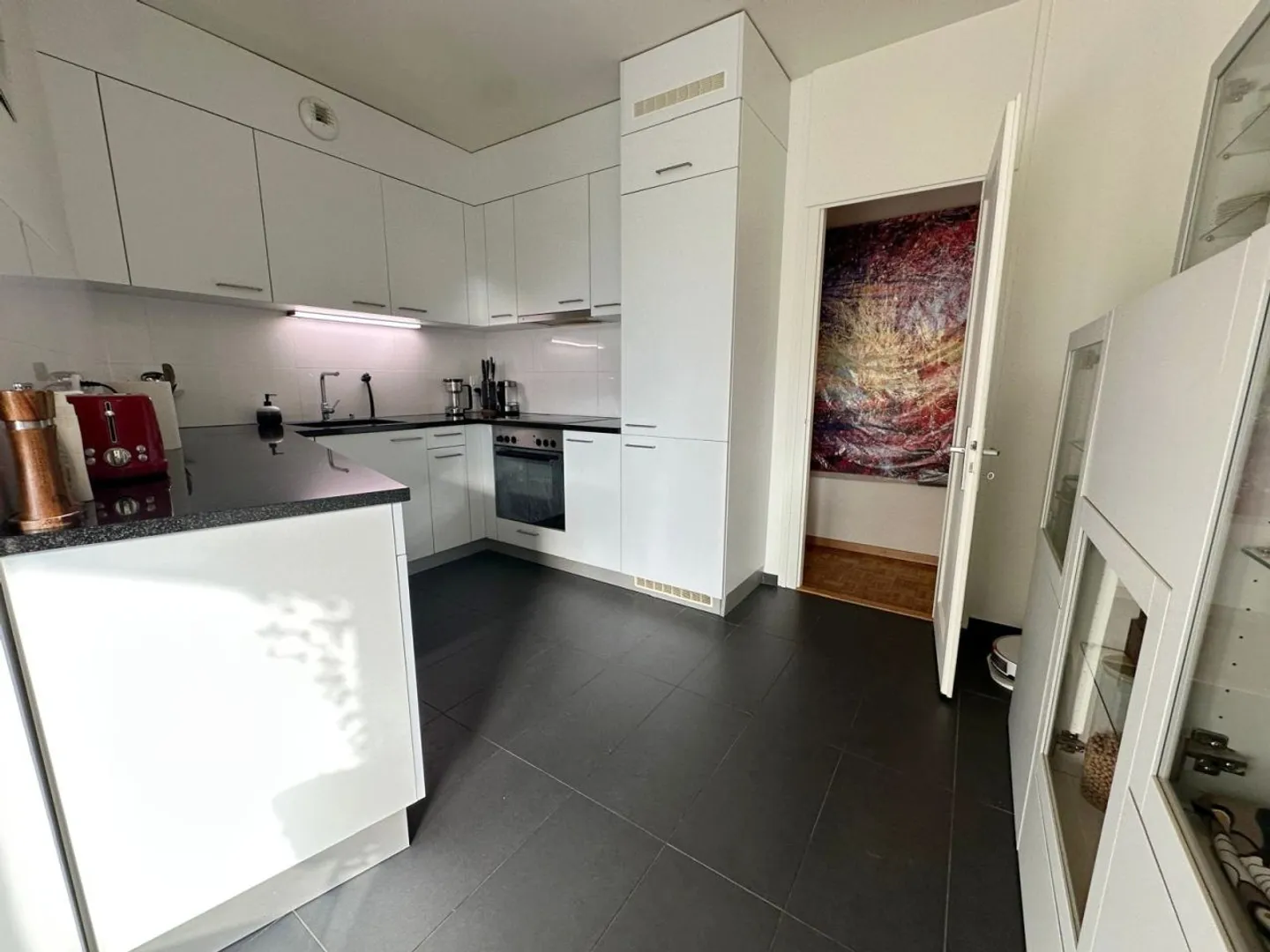 Sous-location - Belle appartement meublé de 7,5 pièces / 4 chambres / balcon - Photo 7 sur 13