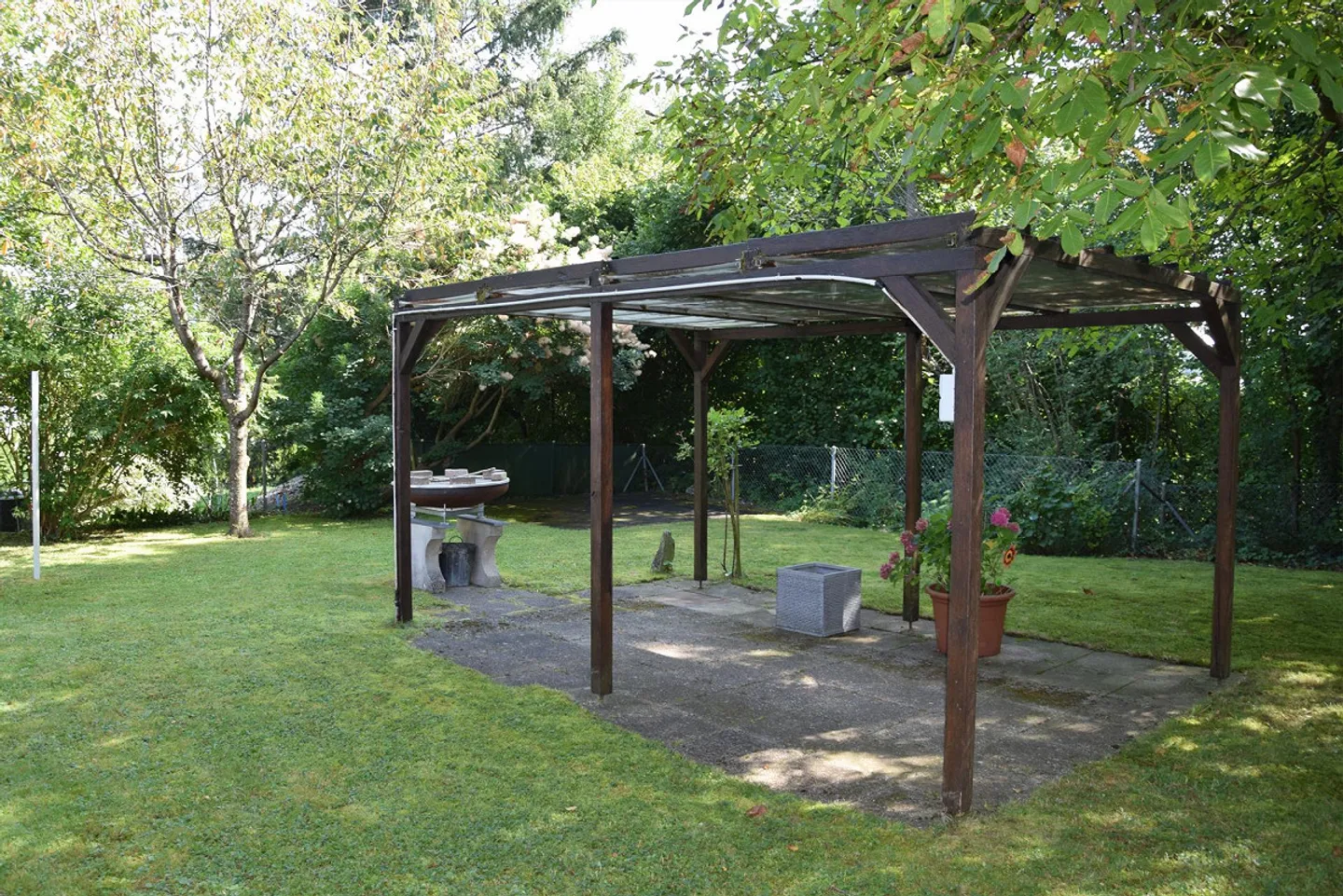 Casa unifamiliare attraente con garage - Foto 7 di 17
