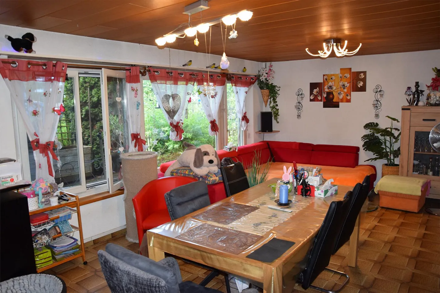 Casa unifamiliare attraente con garage - Foto 8 di 17